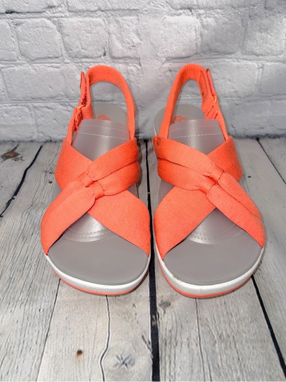 Clark’s Arla Belle Platform Sandals - Picture 7 of 9